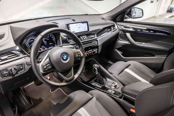 BMW X2 xDrive25e M X 162 kW image number 4