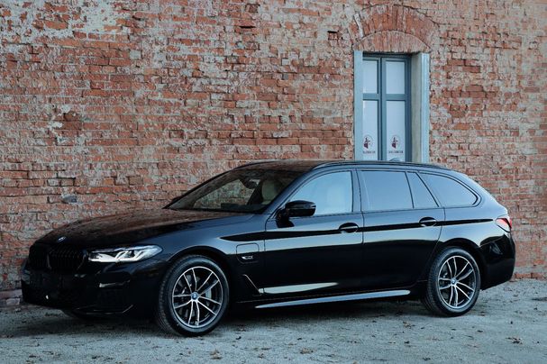 BMW 530 Touring xDrive 215 kW image number 6