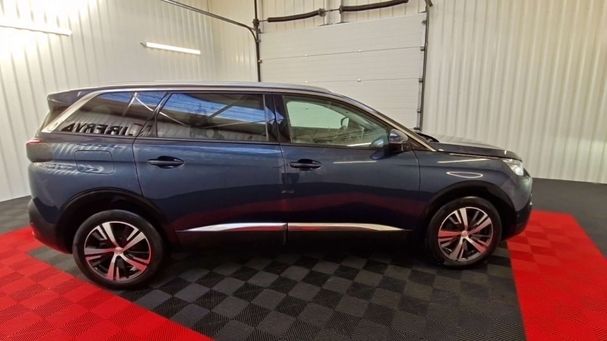 Peugeot 5008 BlueHDi 180 EAT8 Allure 133 kW image number 2