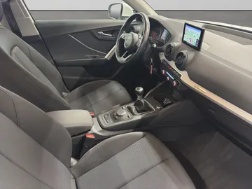 Car image 24