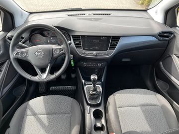 Car image 15