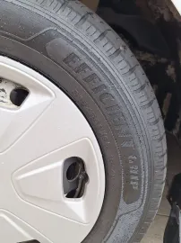 Car image 38