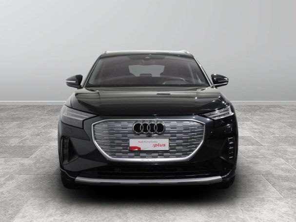 Audi Q4 50 quattro e-tron Advanced Business 220 kW image number 2