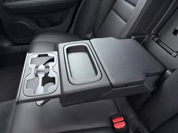 Car image 45