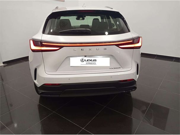 Lexus NX 350 h 179 kW image number 3