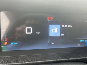 Car image 30