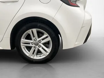 Car image 28