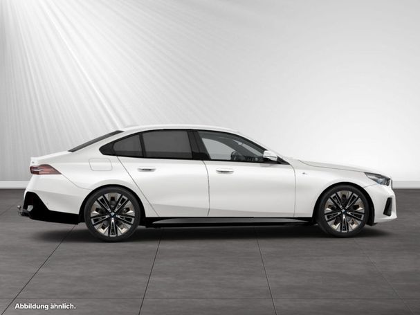 BMW 520i 140 kW image number 9