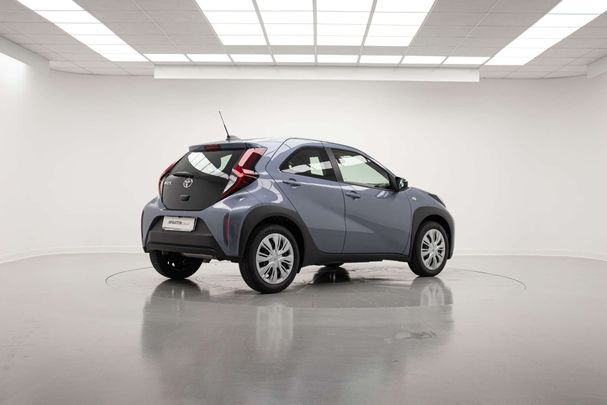 Toyota Aygo X 1.0 VVT-i 53 kW image number 4