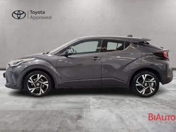 Car image 4
