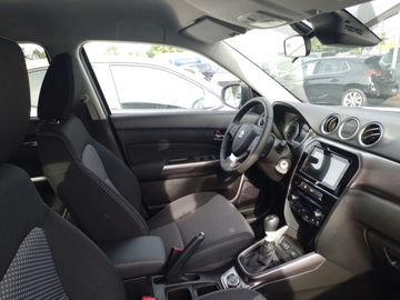 Car image 10