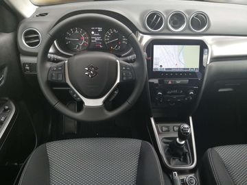 Car image 10