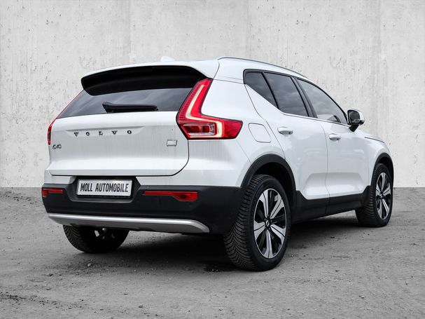 Volvo XC40 Recharge Plug-in Hybrid T4 155 kW image number 2