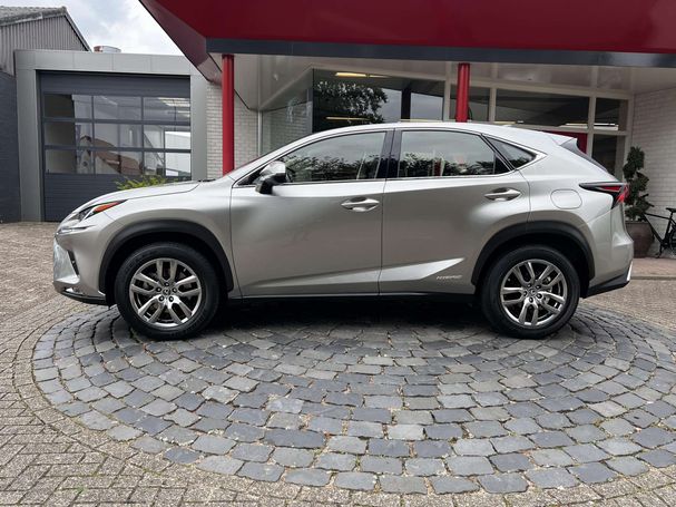 Lexus NX 300 h AWD 145 kW image number 5