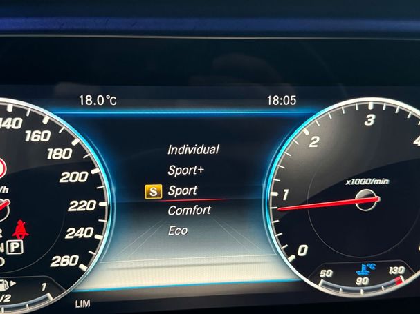 Mercedes-Benz E 220 d 4Matic Exclusive 143 kW image number 33