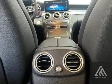 Car image 34