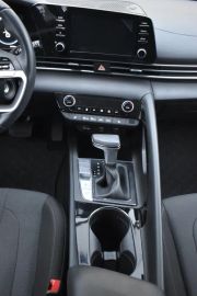 Car image 33