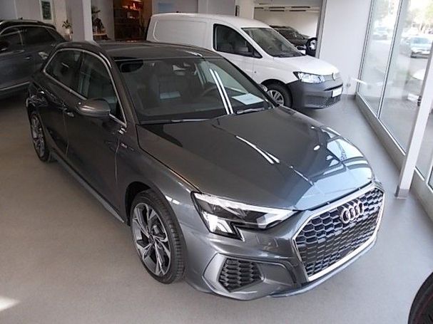 Audi A3 35 TFSI S tronic S-line Sportback 110 kW image number 2