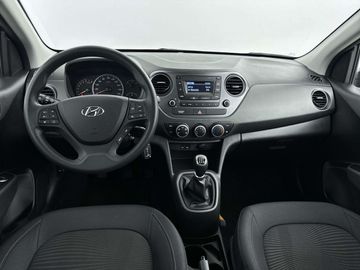 Car image 11