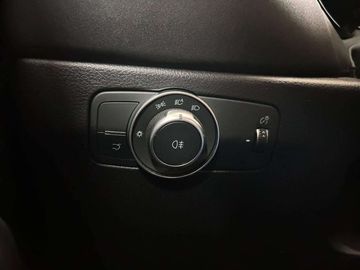 Car image 33