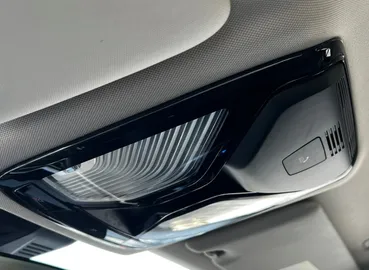 Car image 35