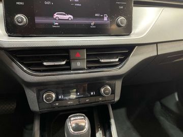 Car image 32