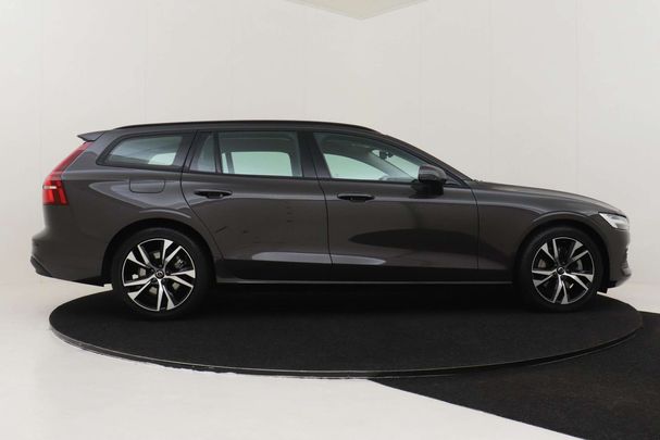 Volvo V60 B3 Essential 120 kW image number 14