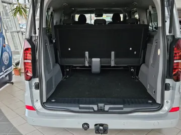 Car image 36