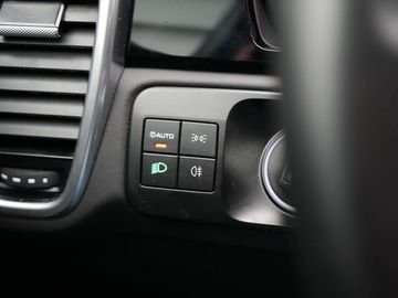 Car image 37