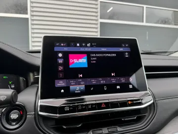 Car image 36