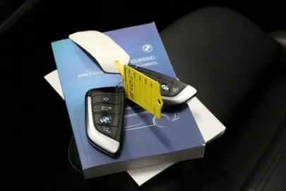 Car image 41