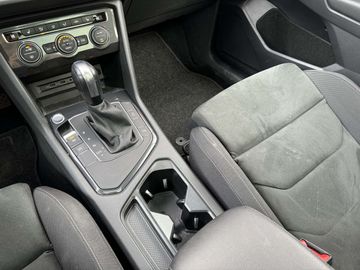 Car image 33