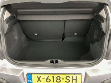 Car image 36