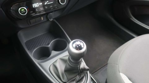 Car image 21