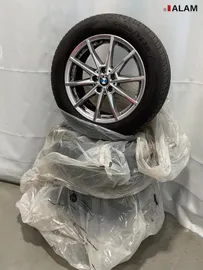 Car image 29