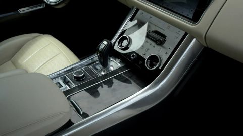 Car image 37