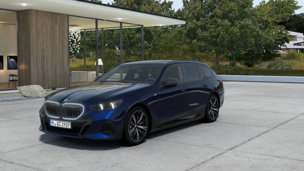 BMW 520d Touring xDrive 145 kW image number 1