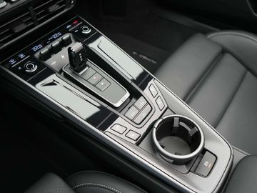 Car image 36