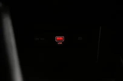 Car image 38