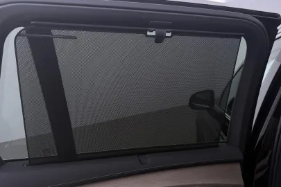 Car image 49