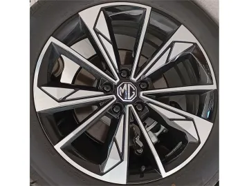 Car image 21