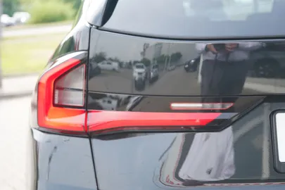 Car image 40