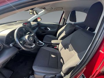 Car image 10