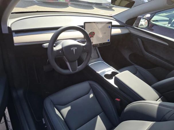 Tesla Model Y 220 kW image number 10