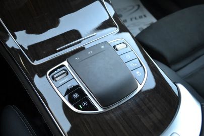 Car image 38