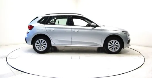 Car image 29