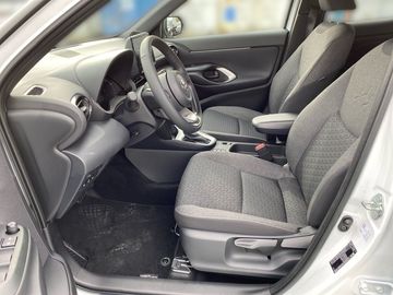 Car image 21