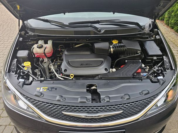 Chrysler Pacifica 219 kW image number 29