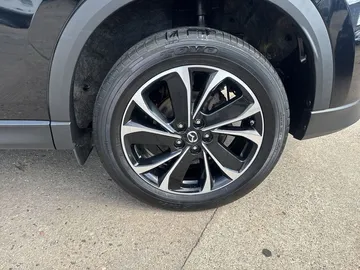 Car image 23