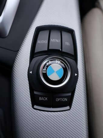 BMW 118i 100 kW image number 30